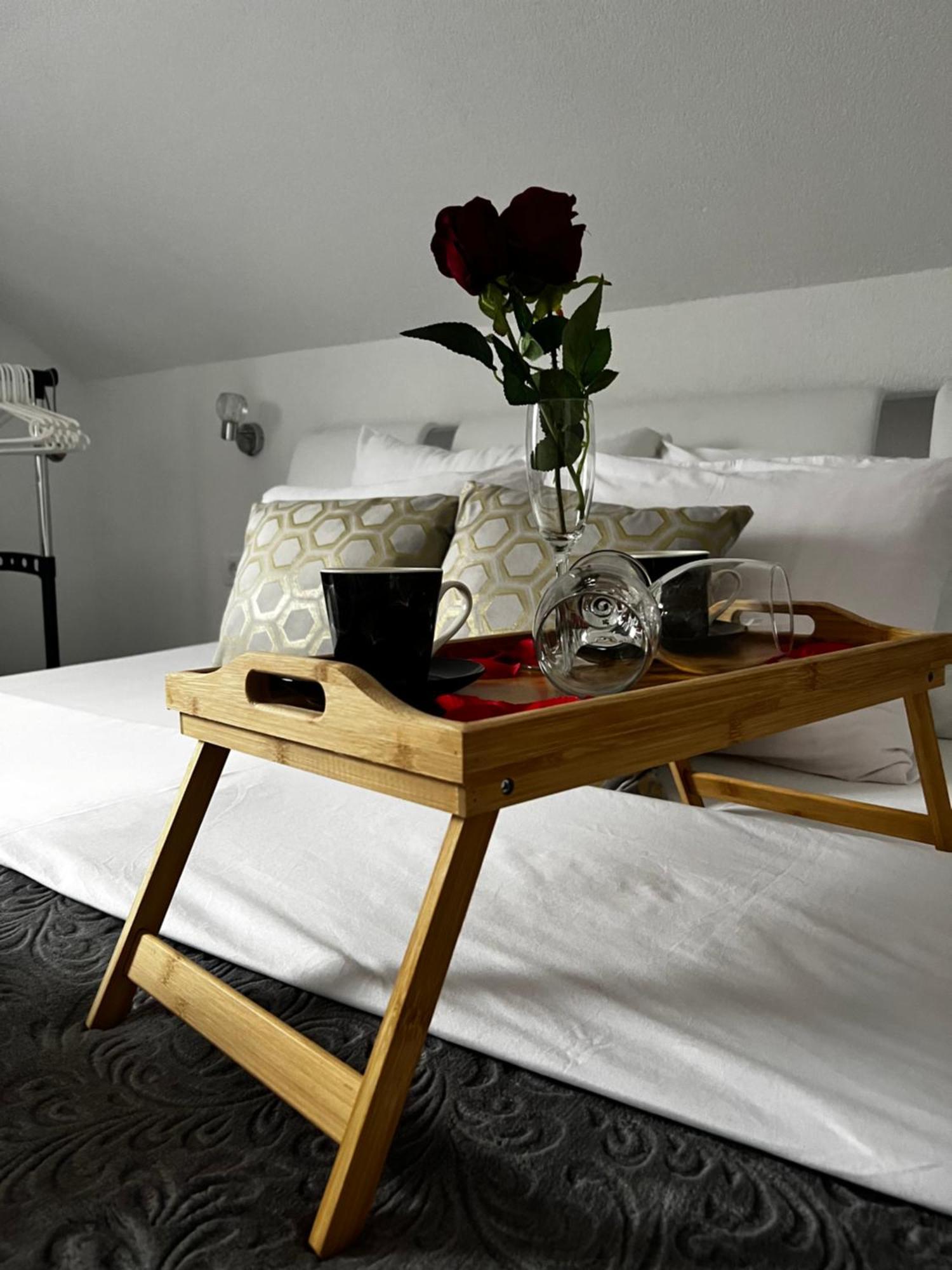 Luxury Apartment Megy Otočac Eksteriør bilde