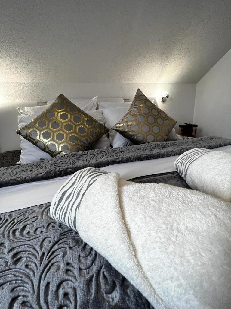 Luxury Apartment Megy Otočac Eksteriør bilde